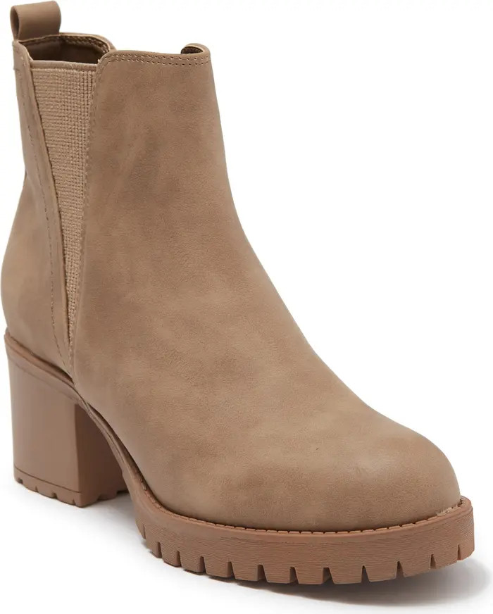 Jody Ribbed Lug Sole Chelsea Boot (Women) | Nordstrom Rack