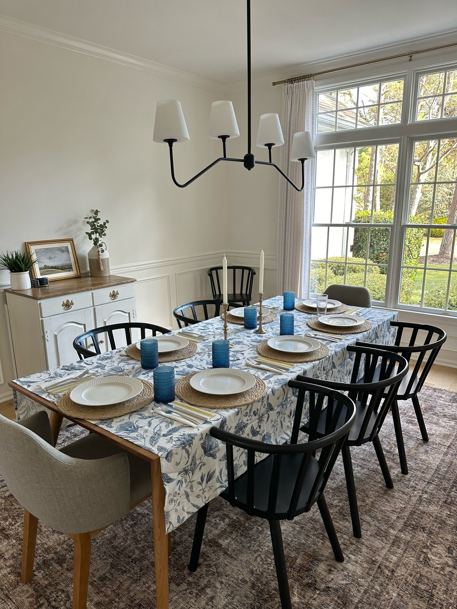 Classic Dining Room Decor 🥂 #diningroom #homedecor #organicmodern

#LTKHome #LTKSaleAlert #LTKParties