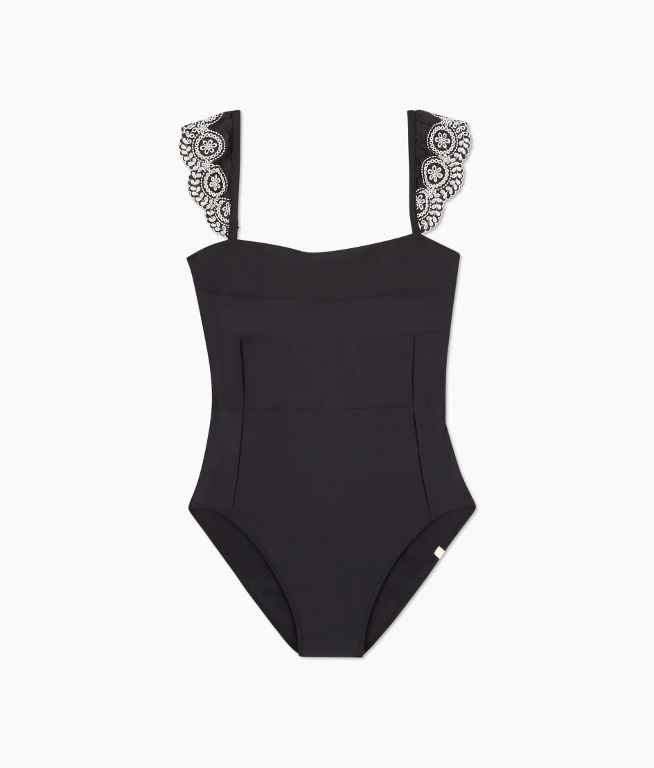 The Eyelet Ruffle Oasis | SummerSalt