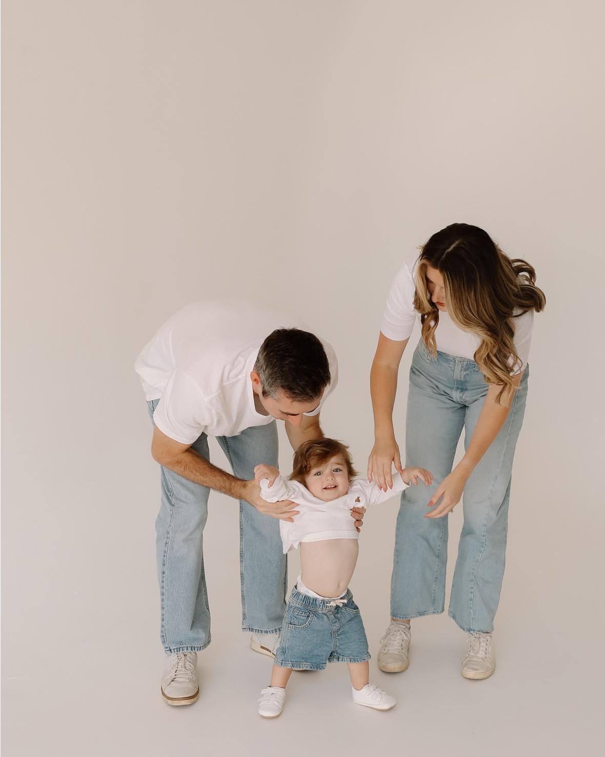 Fall family photos // one year old birthday photo shoot. We had so much fun with this gap inspired family shoot. We also used some of the props from my son’s silly goose themed birthday which turned out so cute 

#familyphotos #outfitideas #familyphotoideas

#LTKBaby #LTKFamily #LTKFindsUnder100