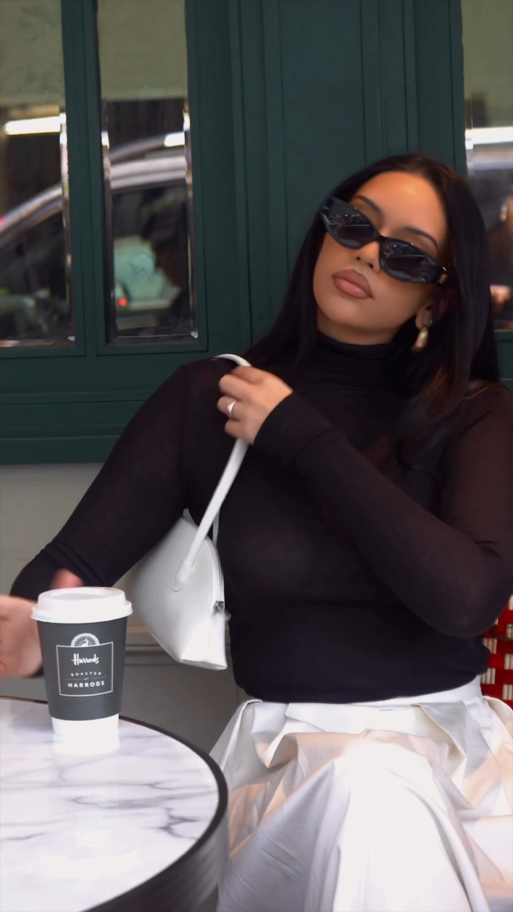 Turtleneck season is here 🖤 @hm 