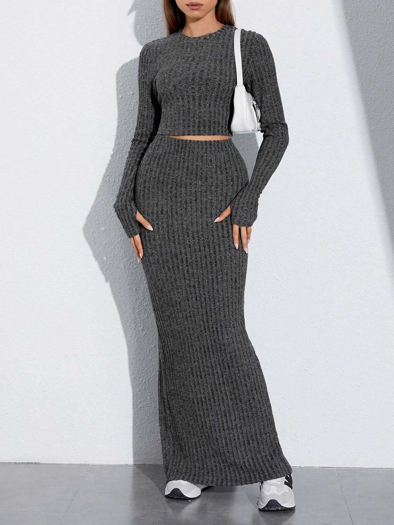 SHEIN EZwear Solid Crop Tee & Mermaid Hem Skirt | SHEIN