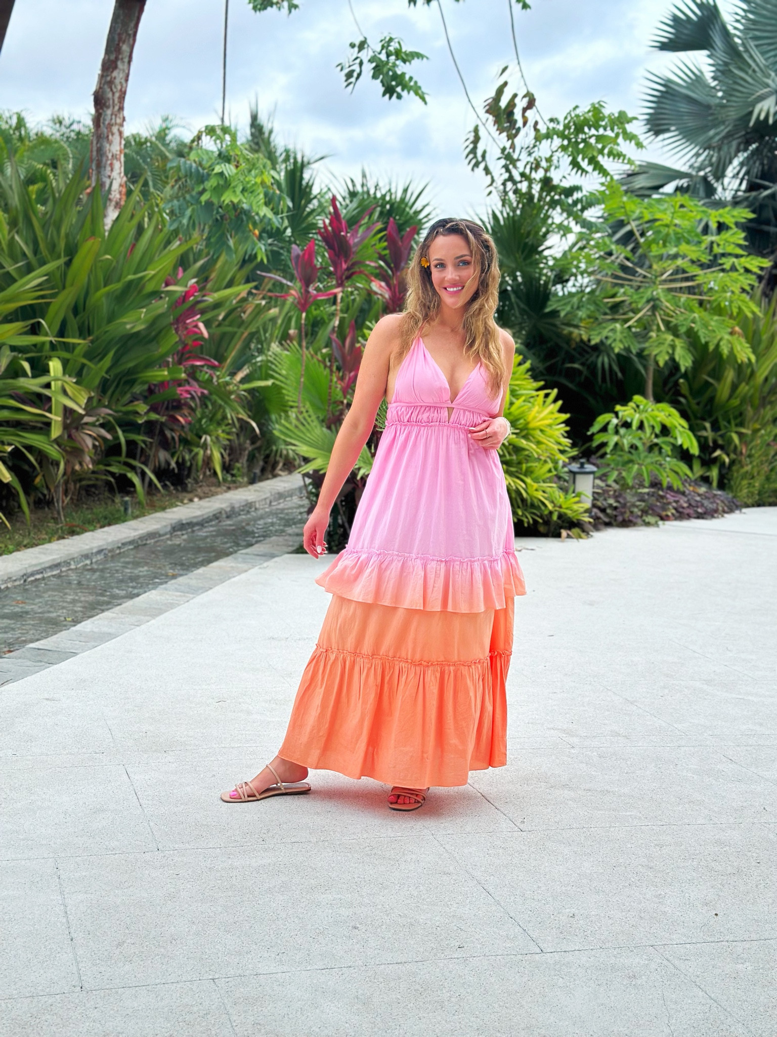 Perfect beach dress that can be worn from the pool or sand straight to dinner or cocktail hour!
Size: M

#LTKTravel #LTKSummerSales #LTKSeasonal