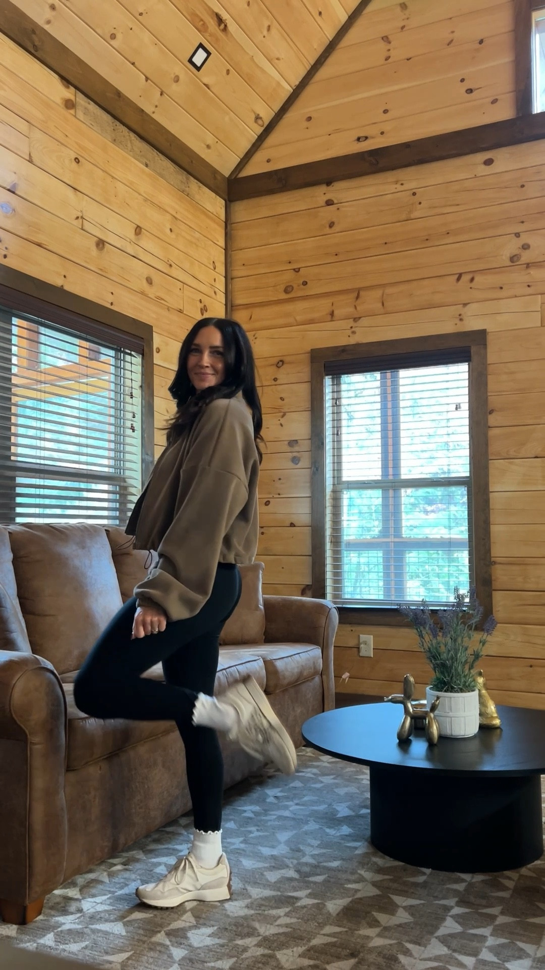 Dollywood outfit for a chilly day in the park! This cropped fleece is so cozy and comes in tons of colors!


#LTKPetite #LTKOver40