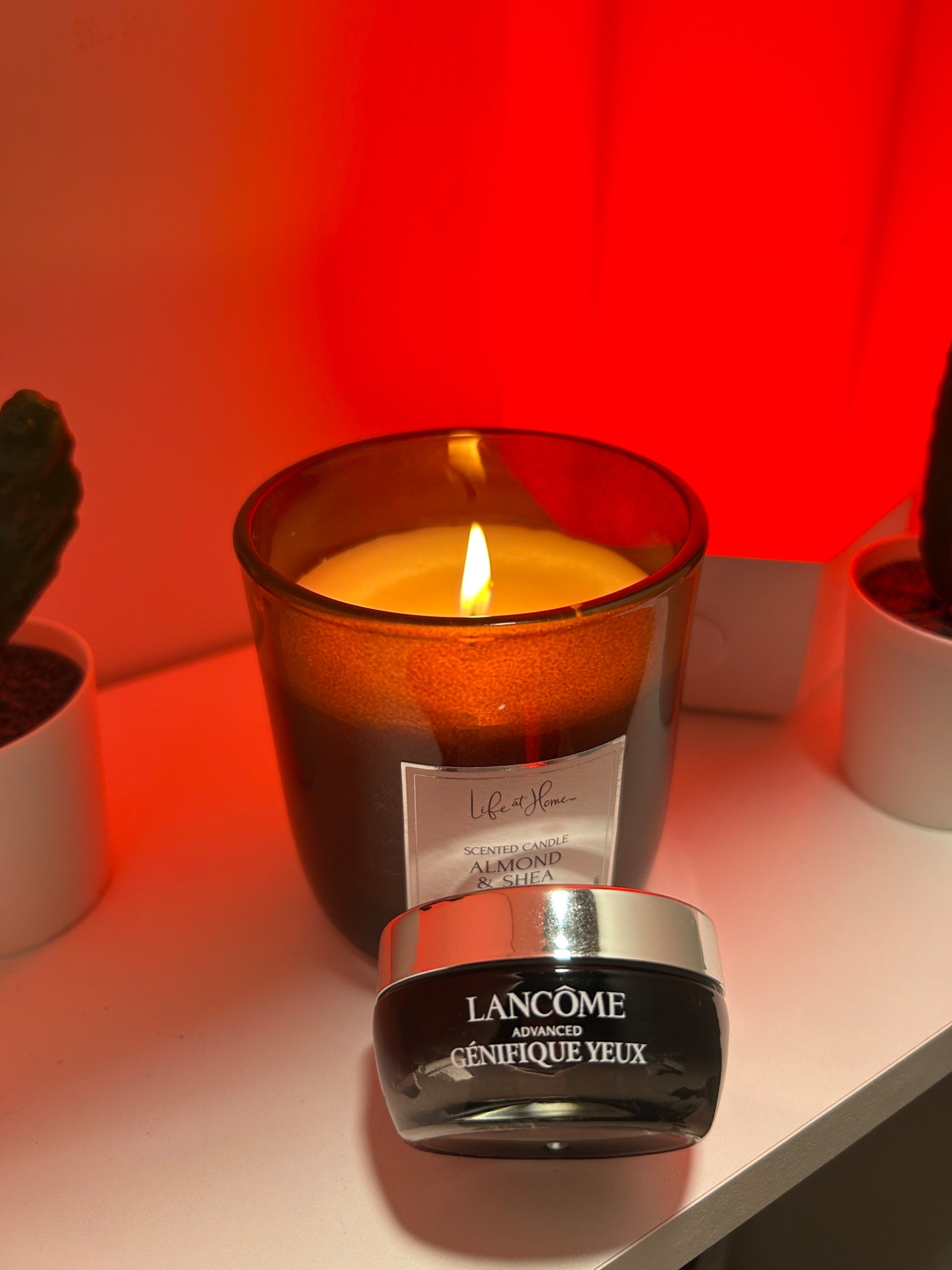 LANCÔME
ADVANCED
GÉNIFIQUE YEUX Luxurious Beta-Glucan eye cream that smooths fine lines, hydrates deeply, and brightens tired eyes.
Crema de ojos con Beta-Glucan que suaviza líneas finas, hidrata profundamente e ilumina la mirada cansada.✨

#LTKbeauty #LTKcanada #LTKwinter