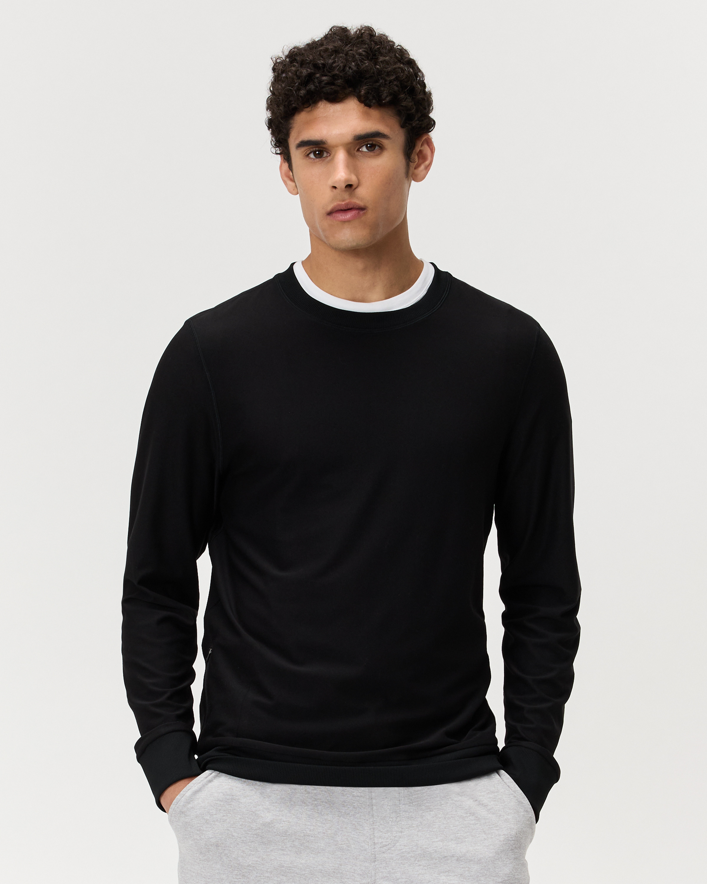 Quince | Men's Flowknit Performance Crew Sweatshirt in Black, Size XL, Recycled Polyester | Quince