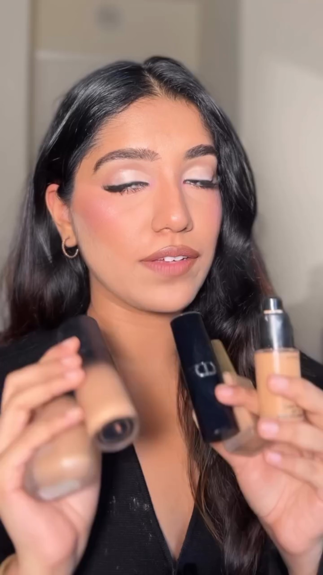 Top 5✨

@diorbeauty @esteelauder @shadesbyshan @maccosmetics @hauslabs

#foundation #skin #makeup #foundations #makeupreels