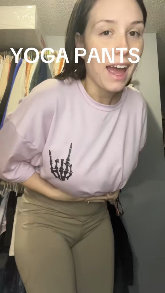 I’m obsessed with yoga pants!! 


#LTKStyleTip #LTKFindsUnder50 #LTKFitness
