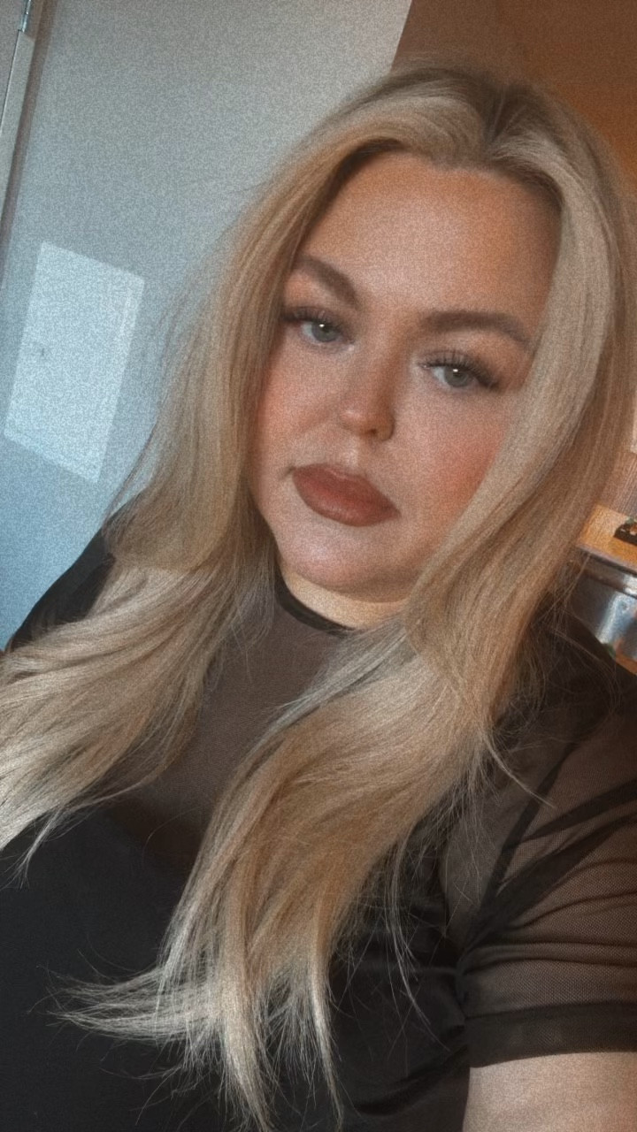 Blowout styling tool
Blowdry brush
I’ve tried many this is my fav the drybar brush. Yes as styling tool not a blowdryer 

#LTKVideo #LTKBeauty #LTKNYFW