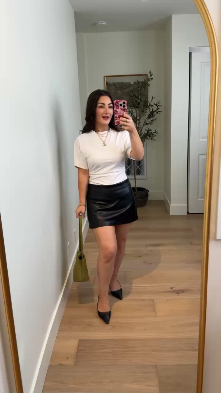 Love this outfit! So chic! 
White tee and leather skirt! 

5’0” 135lbs