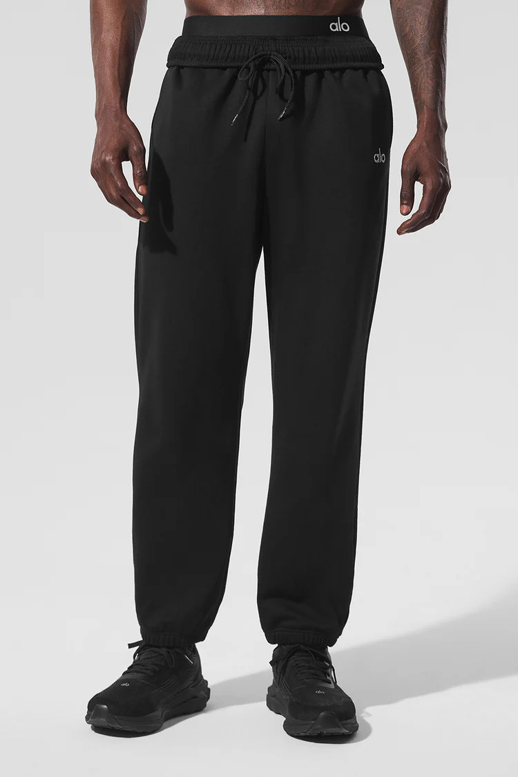 Accolade Sweatpant - Black | Alo Yoga (US)