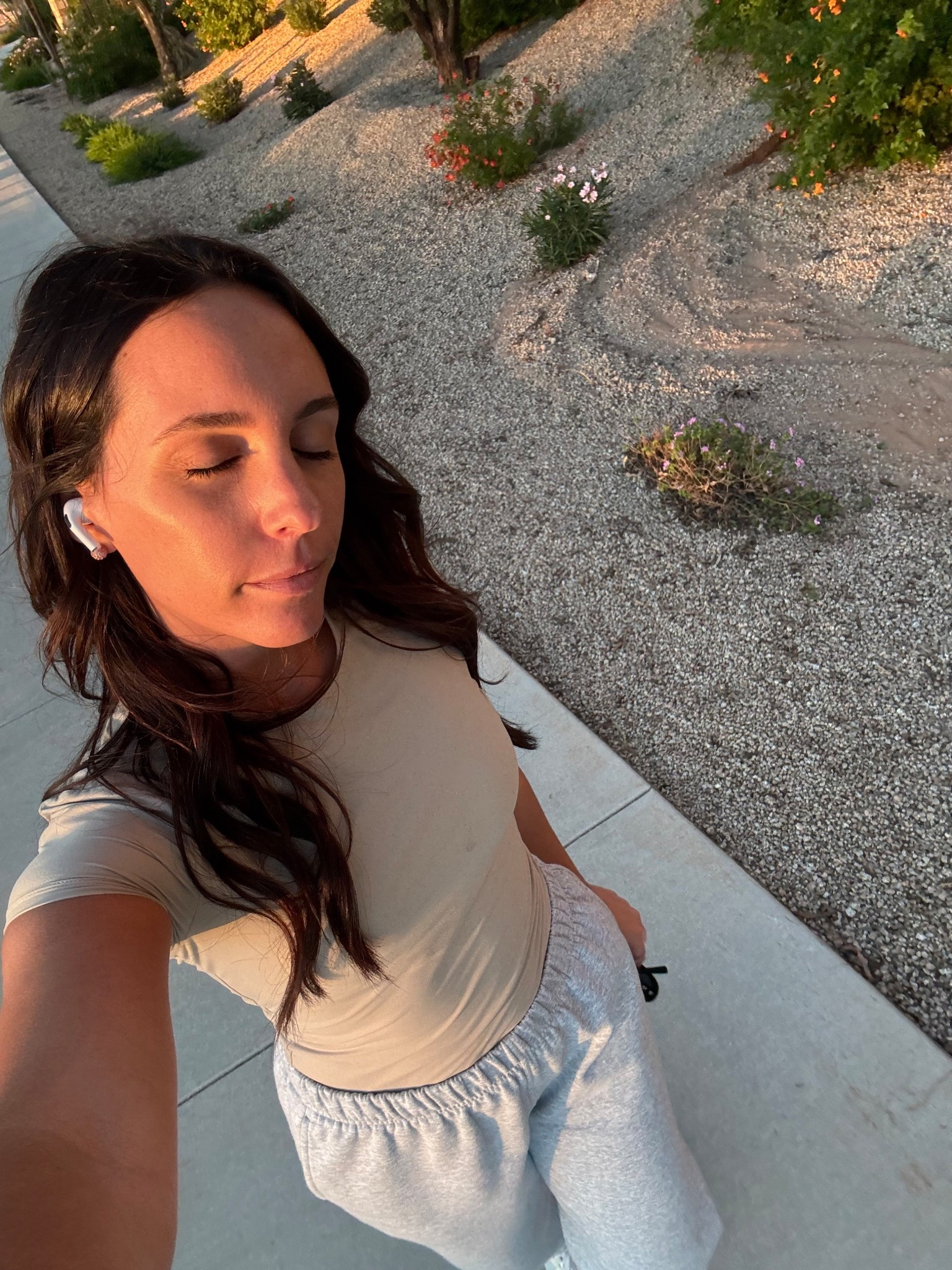 Comfortable outfit for my evening walk 

Active, walk, outdoor workout 

#LTKStyleTip #LTKActive #LTKFindsUnder100