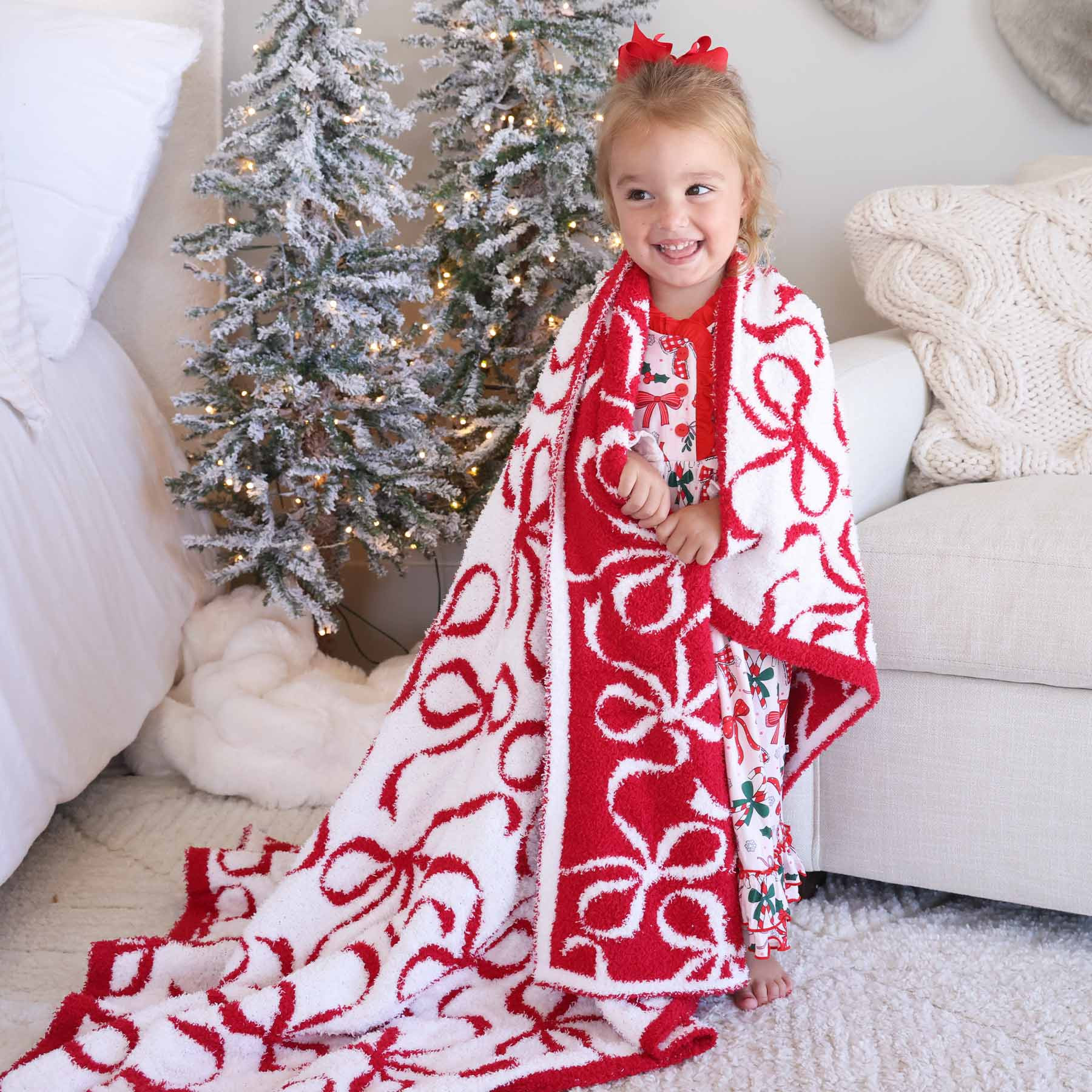 CuddleLane™ Luxe Blankets | Christmas Bows | Caden Lane