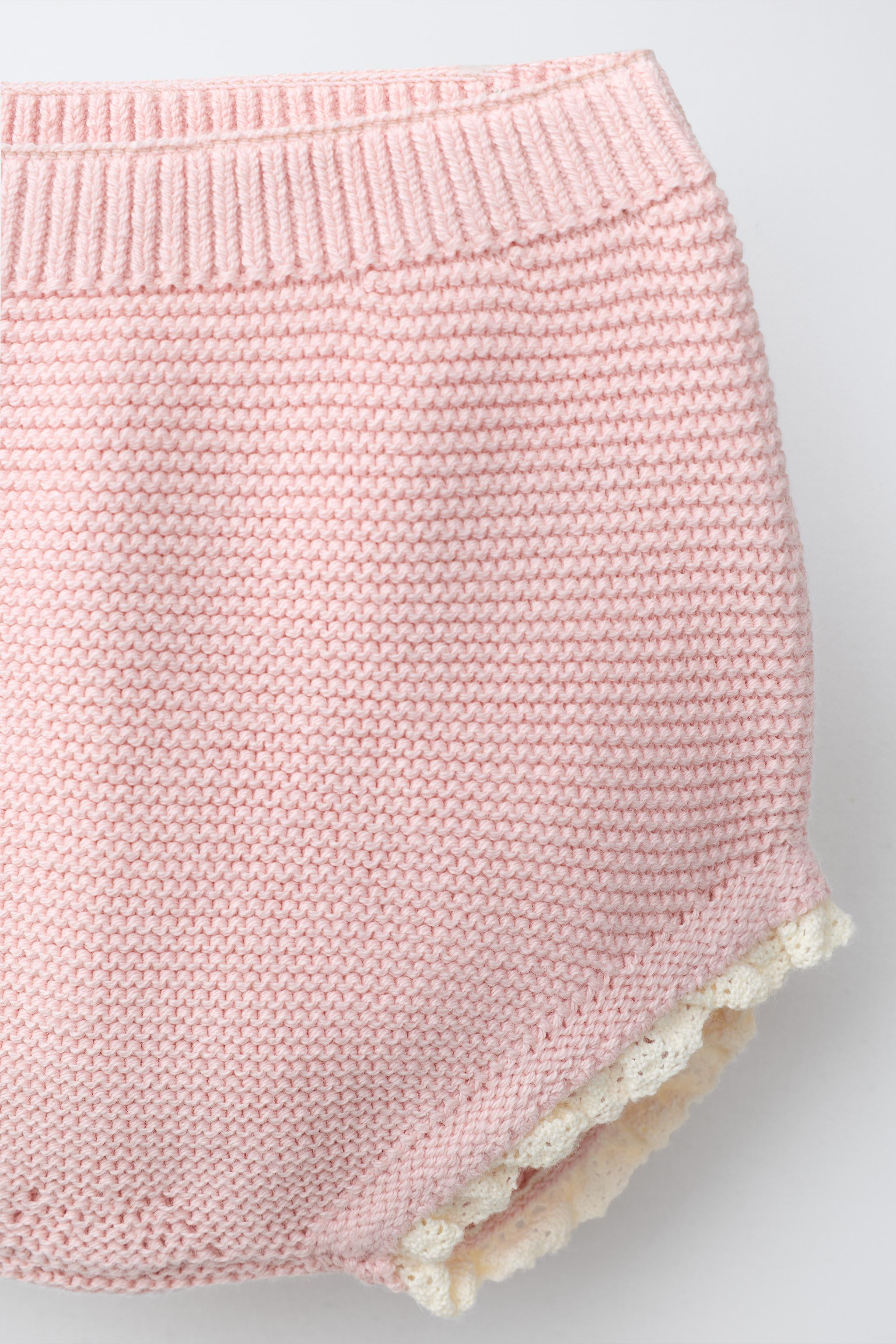 CONTRAST LACE KNIT BOTTOMS | Zara Canada