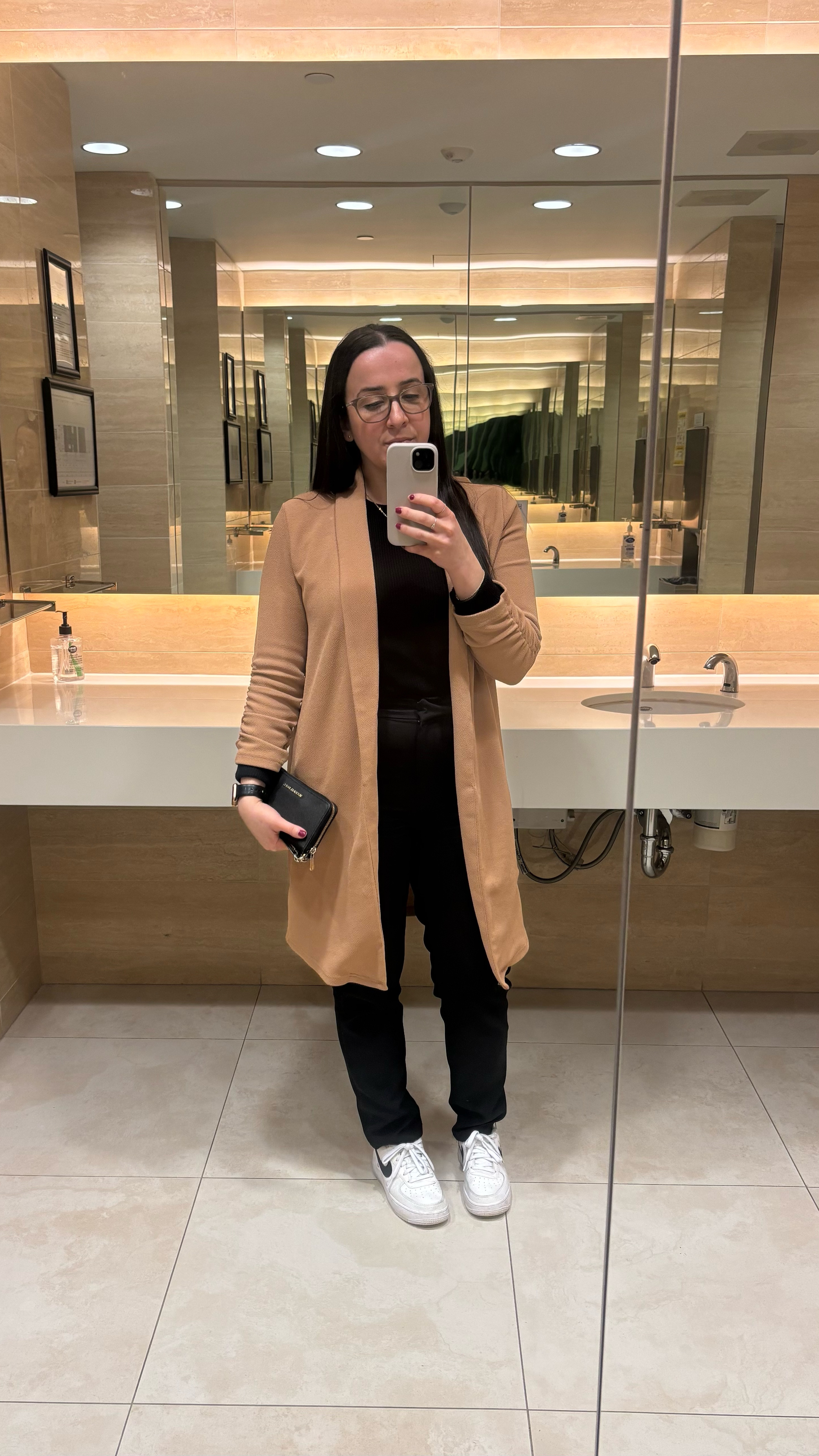 Bathroom mirrors at the office are too good 💁🏻‍♀️😘#LTKFashionMonth 

#LTKworkwear #LTKcanada