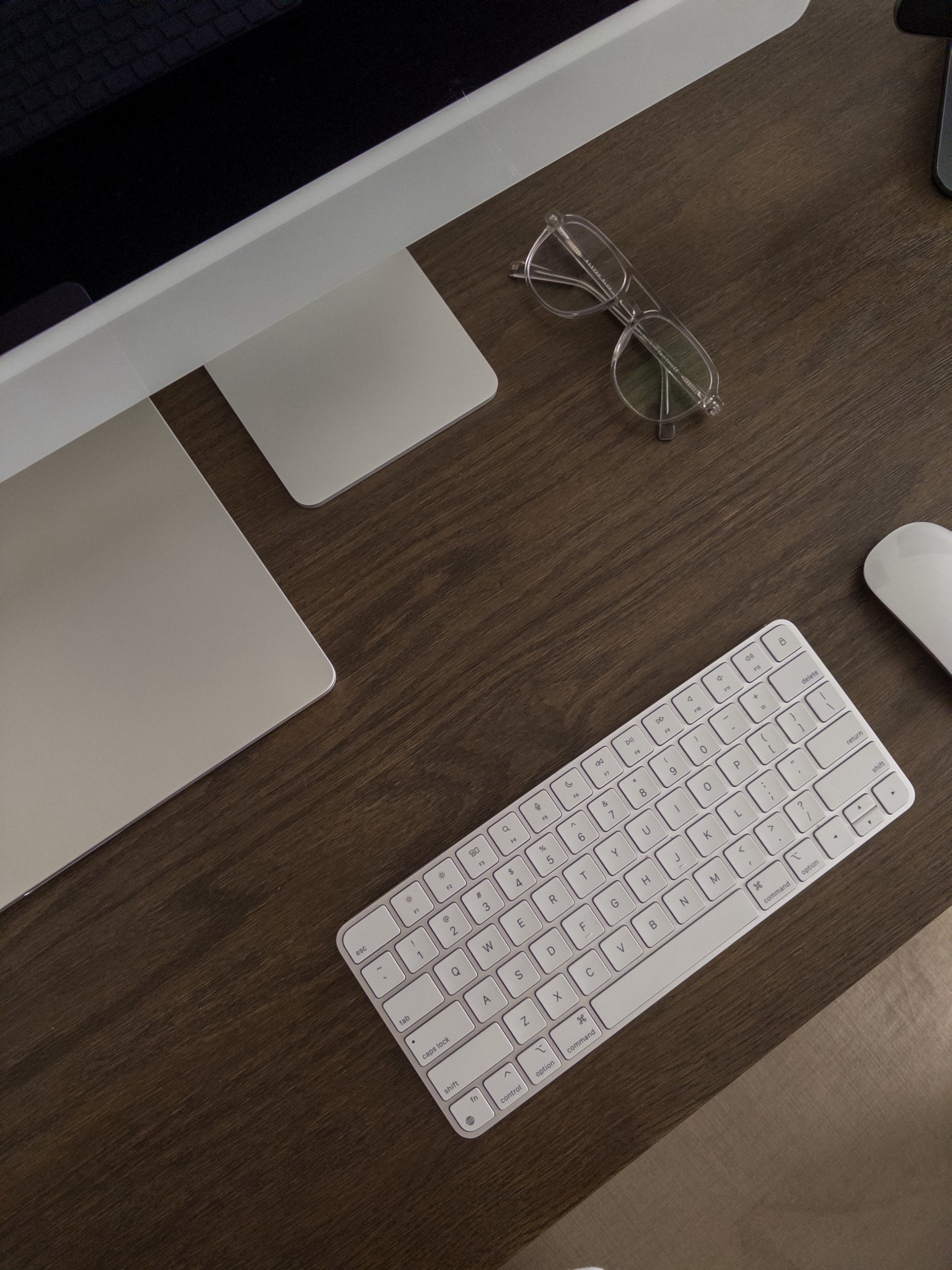 My desk essentials! 

Can’t link:
- Desk is Living Spaces 

desk essentials, home office essentials, home office design, desk design, minimal desk design, minimal office, aesthetic desk, desk inspo 

 

#LTKHome #LTKStyleTip #LTKWorkwear