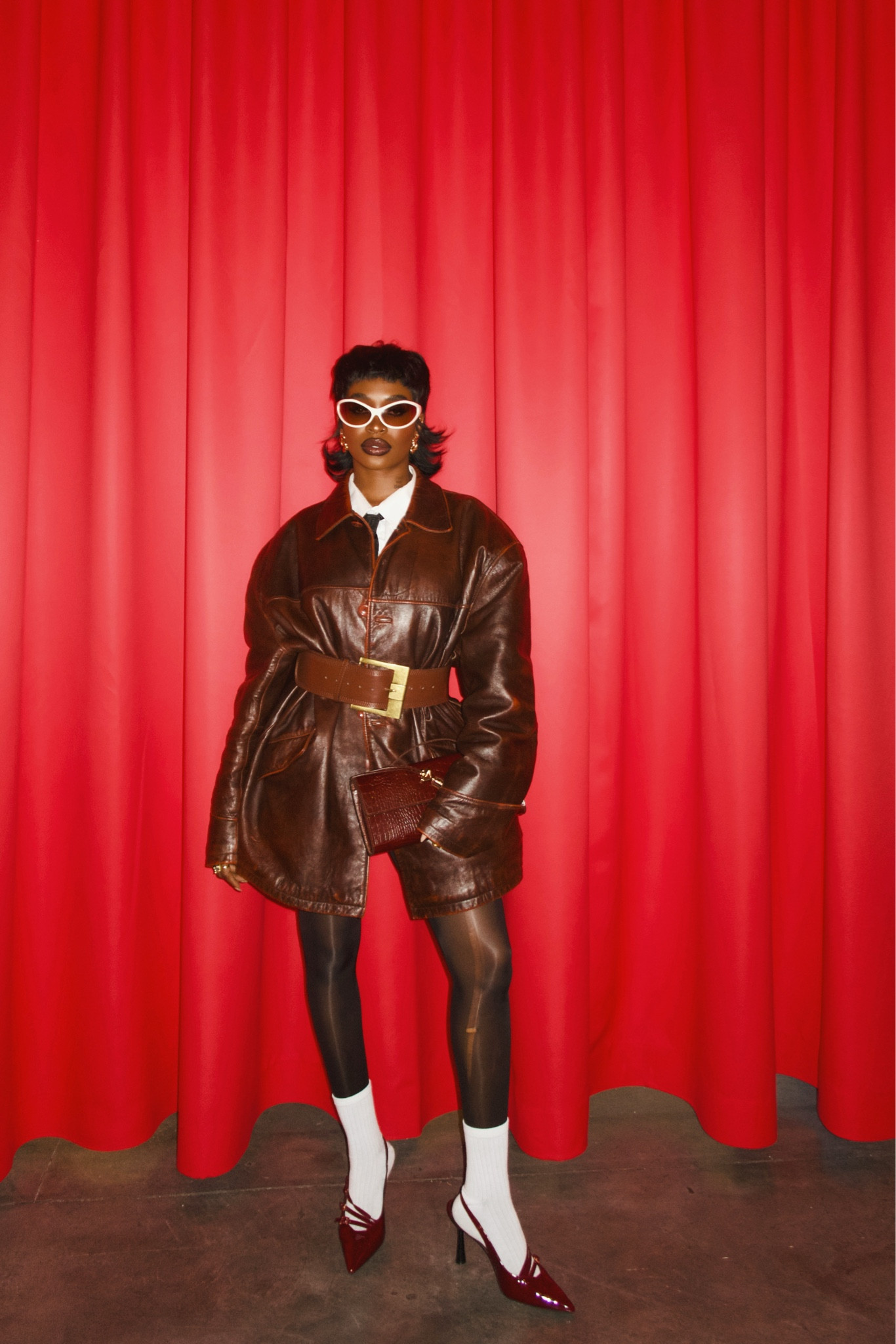 We love a good thrift & style ! But I’ve found some affordable links for you to recreate this look with a burgundy over sized jacket, bold dark brown wide belt, burgundy sling back pumps and perfect burgundy/brown bag to seal up the look. 

#LTKMostLoved #LTKxVICI #LTKWatchNow