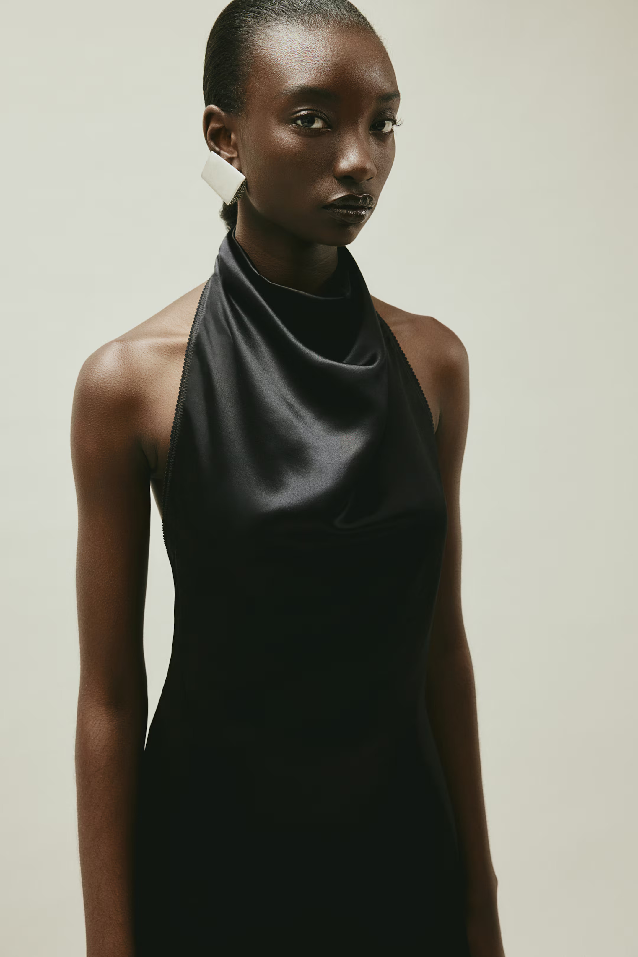 Silk-blend halterneck dress | H&M (UK, MY, IN, SG, PH, TW, HK)