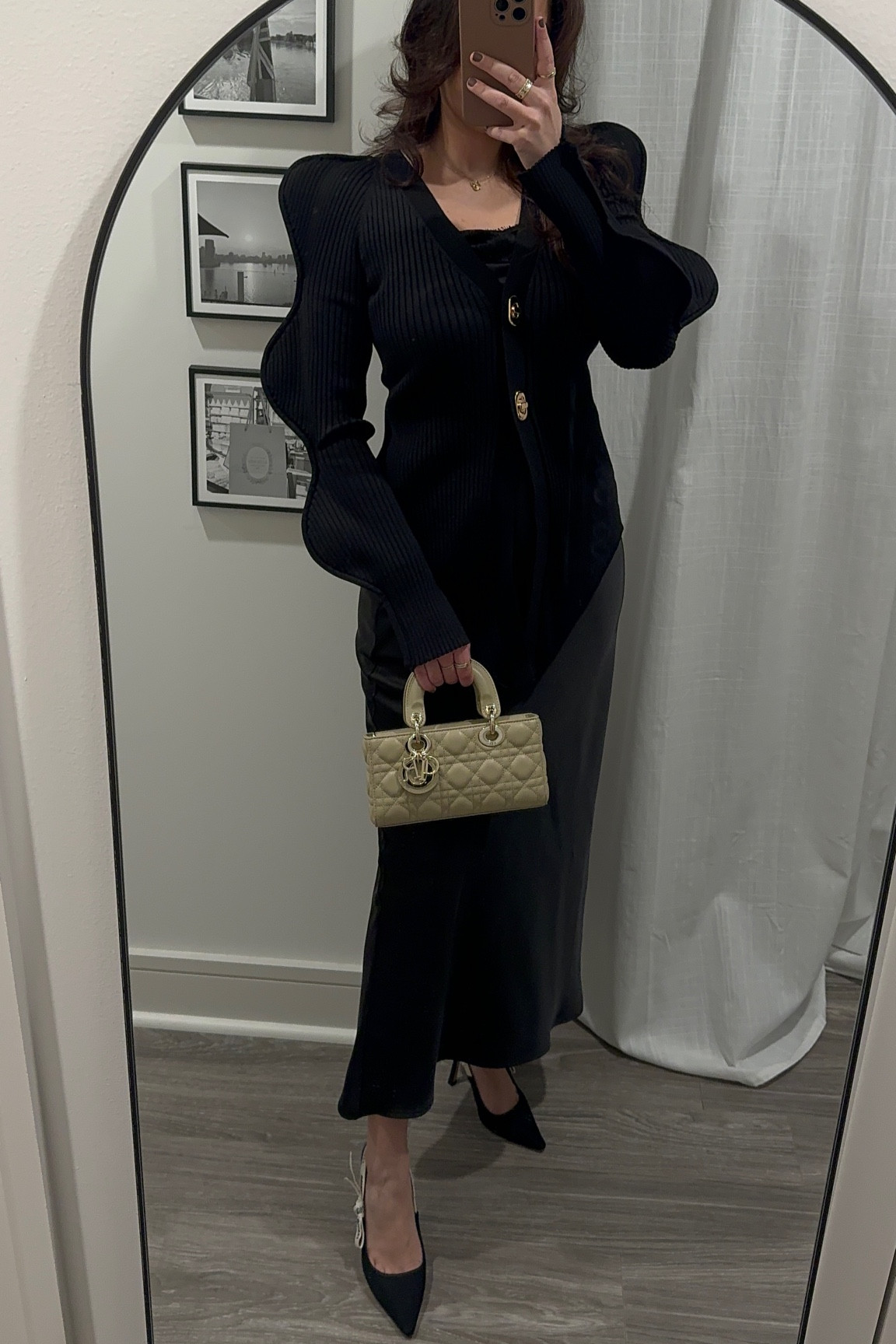 Chic Amazon statement sleeve sweater that’s high quality and the BEST piece for fall/winter! #amazonfashion #urbanrevivi 

#LTKWorkwear #LTKNYFW #LTKStyleTip