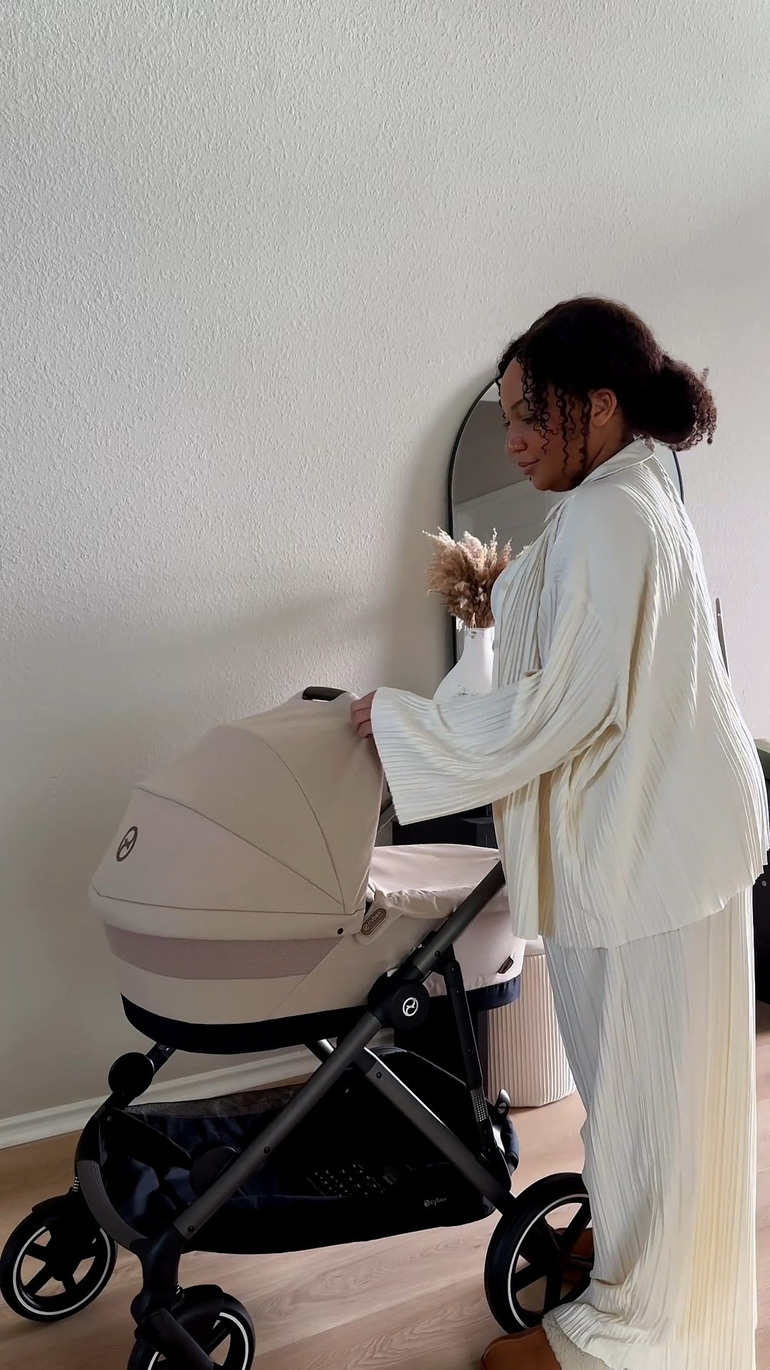 This stroller + cot combo gives me just the seratonin boost I need!



#LTKmomlife #LTKBump #LTKBaby