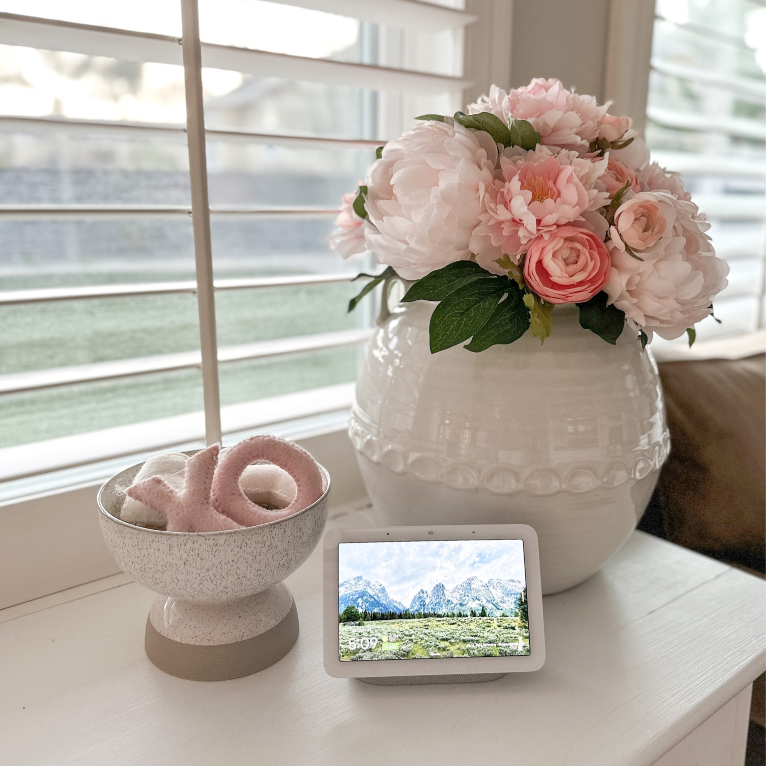 A simple Valentines Day vignette in the family room #ltkfind 

#LTKunder100 #LTKhome #LTKSeasonal