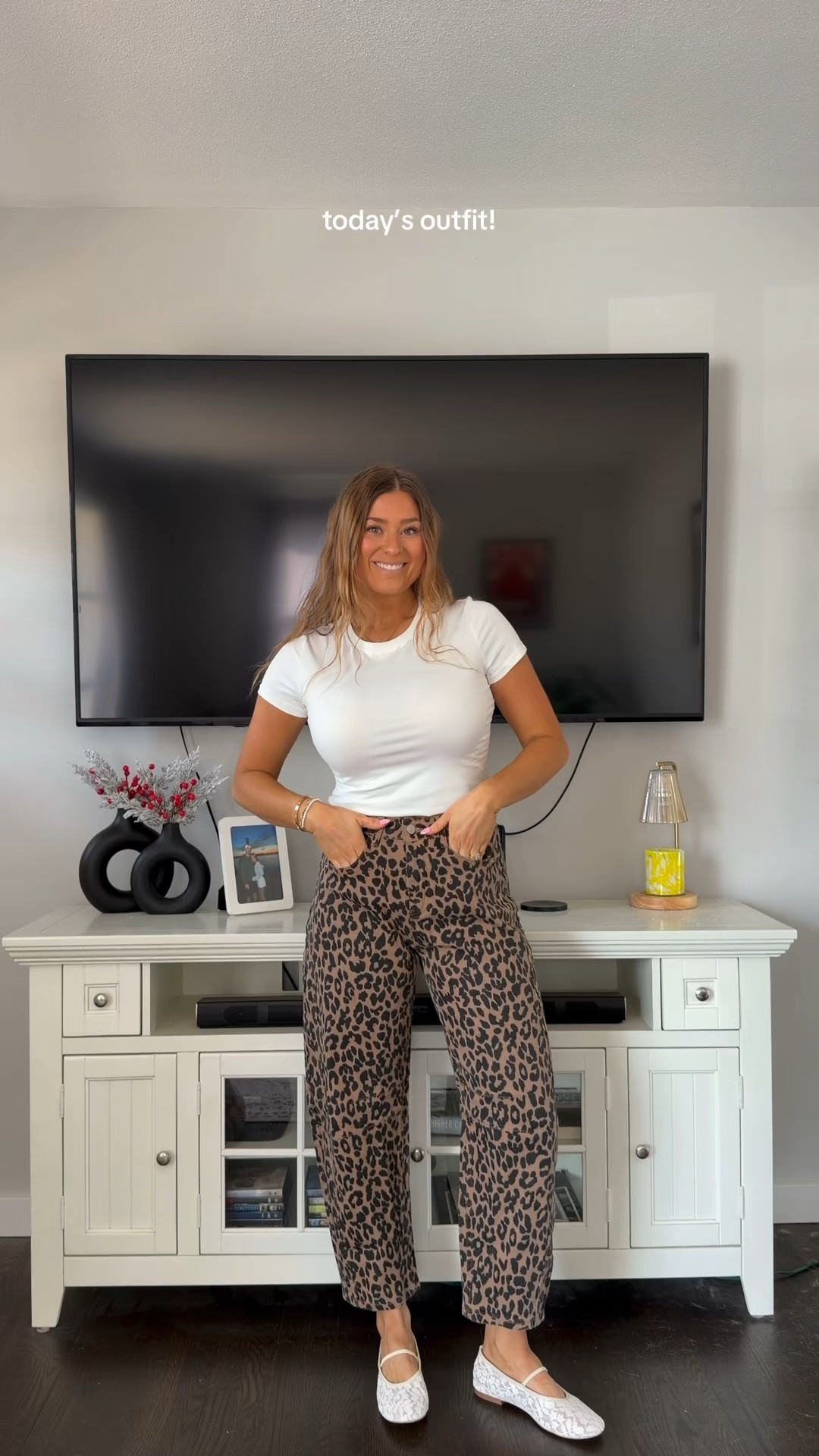 cute and comfy outfit! spring outfit idea. barrel jeans outfit. cheetah print pants.

#LTKootd #LTKSeasonal