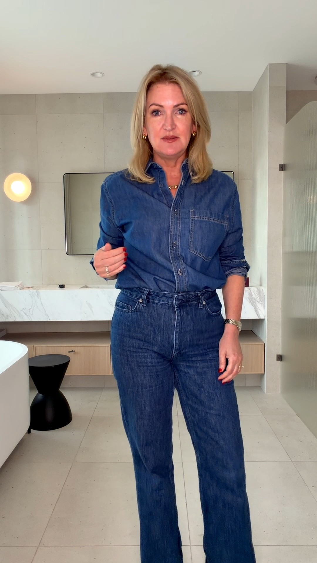Love a trip to the men’s department. Wearing Target Australia men’s denim shirt in size small.