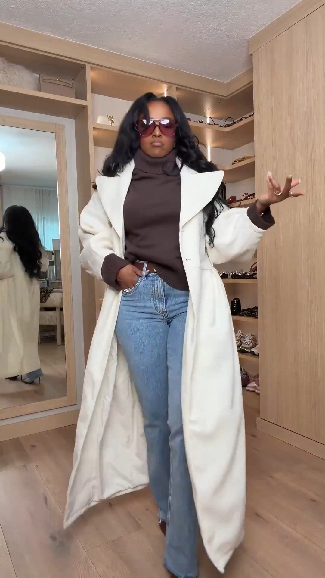 A clean, timeless winter palette — the long @Abercrombie coat layered over a rich chocolate knit makes this denim look feel instantly elevated. The mix of textures keeps it classic but still cozy for everyday wear.

Perfect for errands, casual dinner plans, or winter travel days.

📏 Sizing: Small (coat, sweater, denim)  
27 Long | Height — 5’4” | 138 lbs | Bust — 34D | Waist — 27" | Hips — 40"

Favorite to revisit later.

long winter coat outfit, neutral winter style, chic layered look with jeans, abercrombie essentials, cozy cold weather outfits

Follow me on Instagram and YouTube @kirasfashionfinds



#LTKootd #LTKgrwm