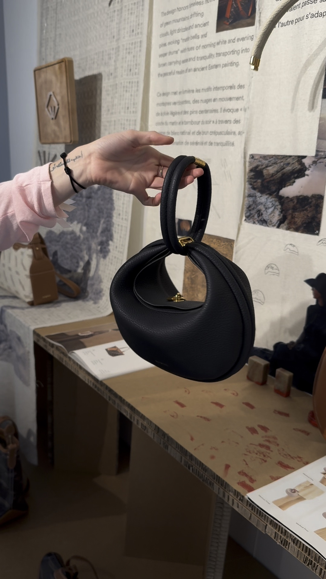 Songmont Luna Bag 🖤🌙  

#LTKbag #LTKeurope #LTKstyletip