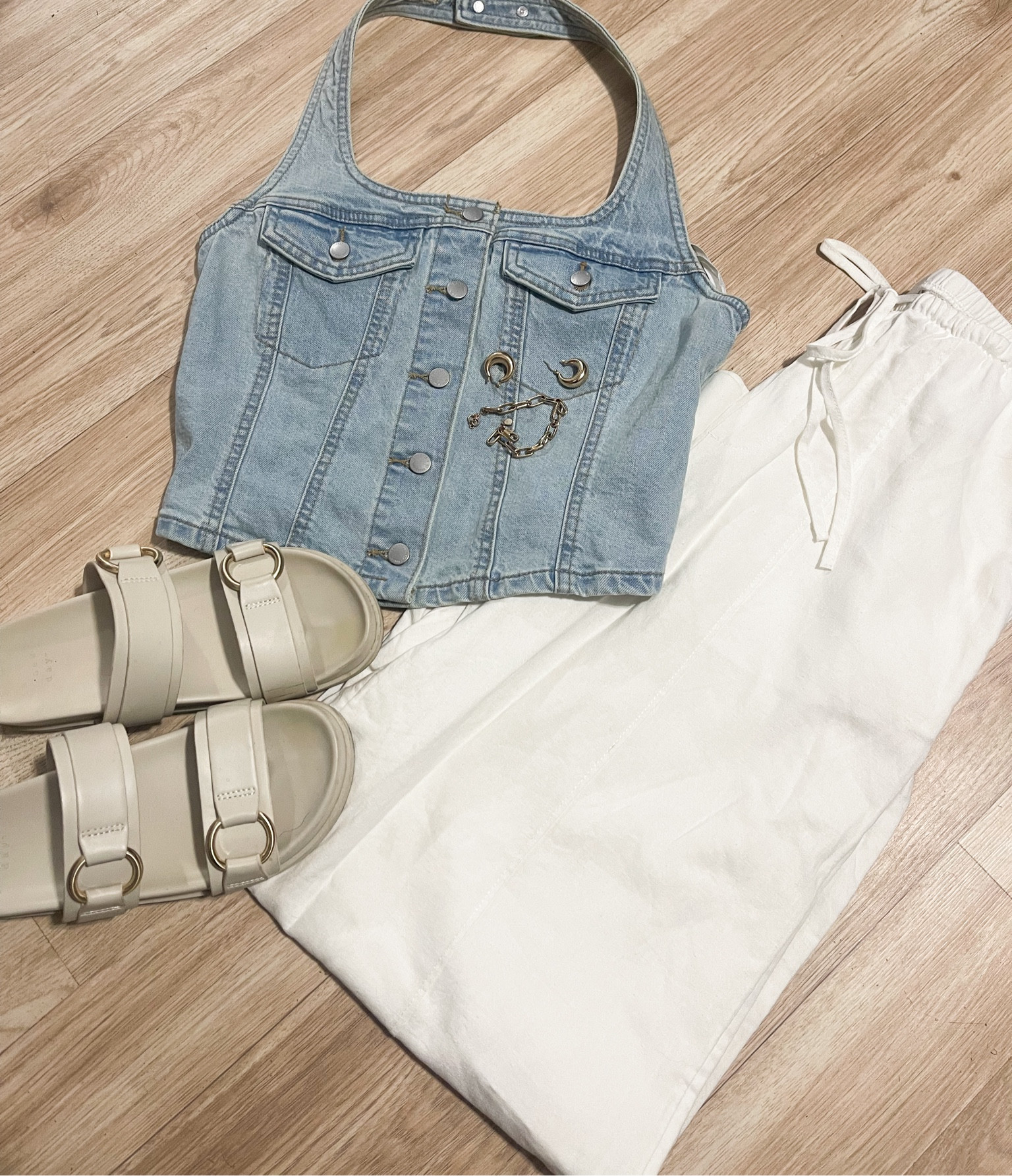 So excited for warm weather! 🌞 Entire outfit is from target. Can’t wait to wear. Can get so many uses out of the top and bottom separately . Grabbed a Small in both top & bottoms 🩵🤍

#LTKswim #LTKSeasonal #LTKstyletip