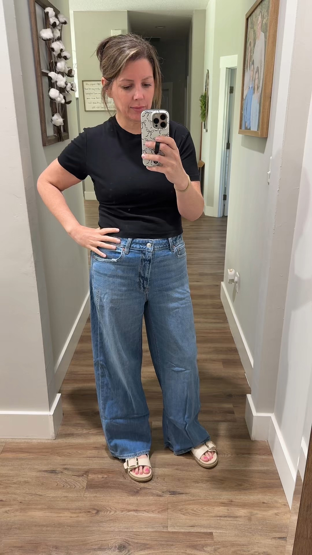 American Eagle Jean try on. For reference I am a mom in my mid 30s. I weigh around 140 pounds, I am 5 foot four. All jeans are a size 6.

American Eagle jeans, Mom, jeans, denim, the perfect jeans, casual, style, Mom fashion

#LTKSaleAlert #LTKStyleTip #LTKFindsUnder100