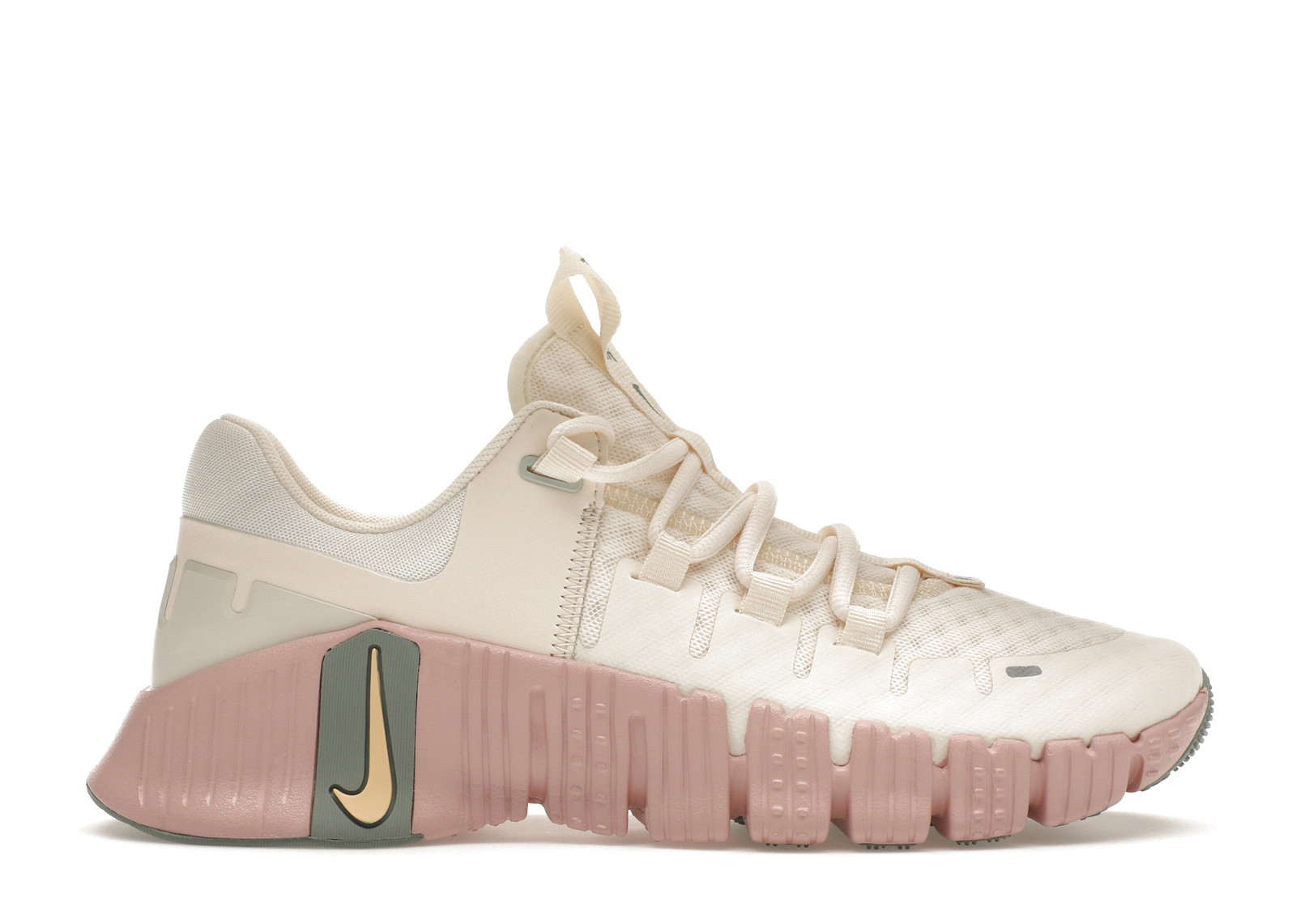 Nike Free Metcon 5 Pale Ice Peach (Women's) Sneakers in Ivory/Peach Gold | StockX