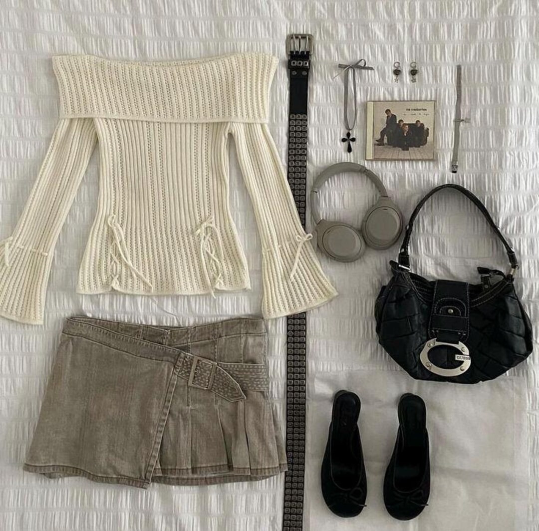 Personalized Thrift Bundle | Y2K Low Rise Jeans, Micro Mini Skirt, Mcbling, Brandy Melville, Vint... | Etsy (US)