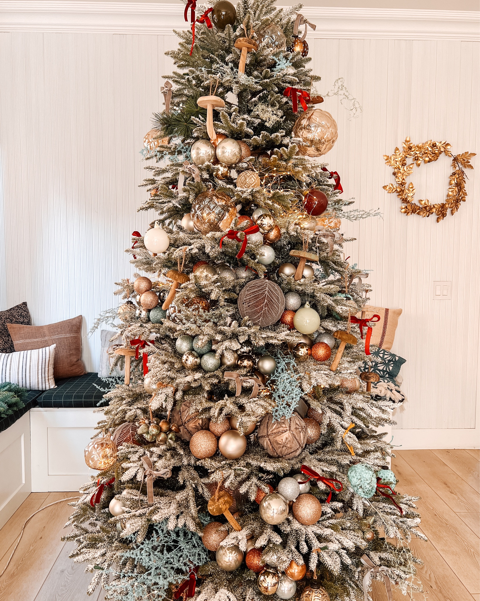 ✨ Channeling my inner holiday magic straight from the White House! 🏛🎄 Taking inspo from their breathtaking decor: clusters of enchanting ornament balls, fairy lights that turn every corner into a fairytale, and the heartwarming tradition of advent calendar cards. ✨✨ Let the tree at home become a canvas of memories, shimmering lights, and a touch of presidential flair!

#LTKHoliday #LTKhome #LTKSeasonal