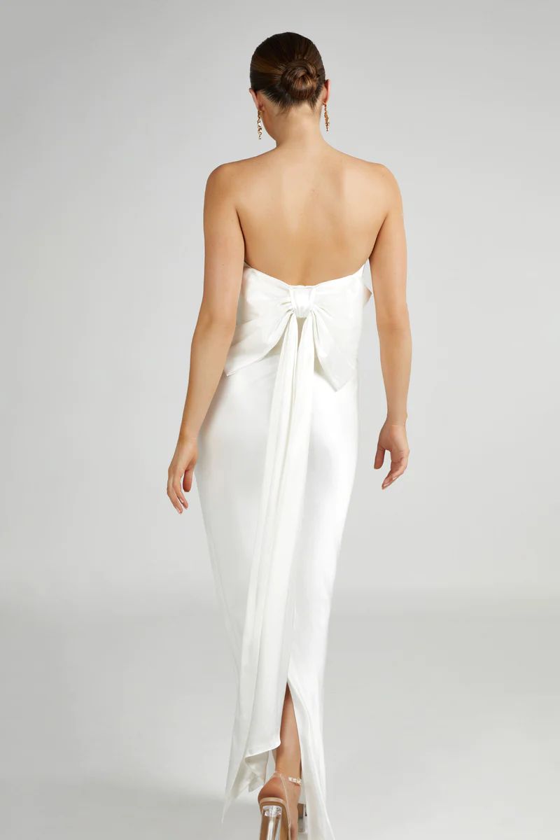 Rochelle Bow Back Satin Maxi Dress - White | MESHKI US