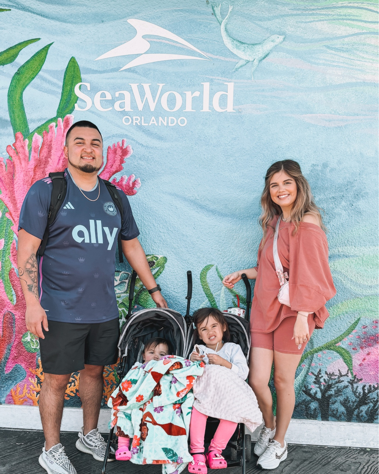 love this set, it was perfect for walking around Sea World! 

#LTKOver40 #LTKActive #LTKU