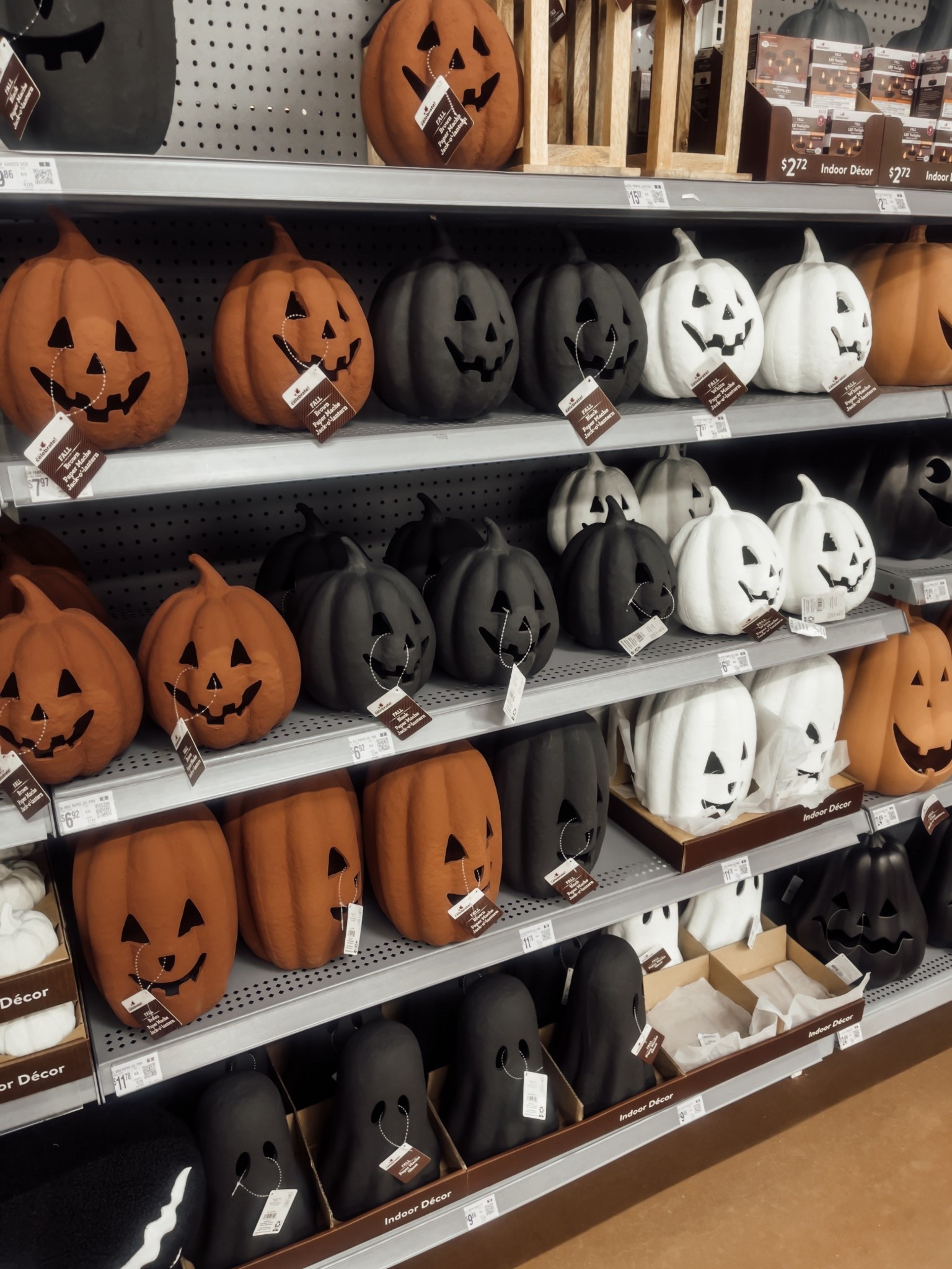 Obsessed 

#halloween #fall #seasonal #seasonaldecor #decorate #falldecor

#LTKSeasonal