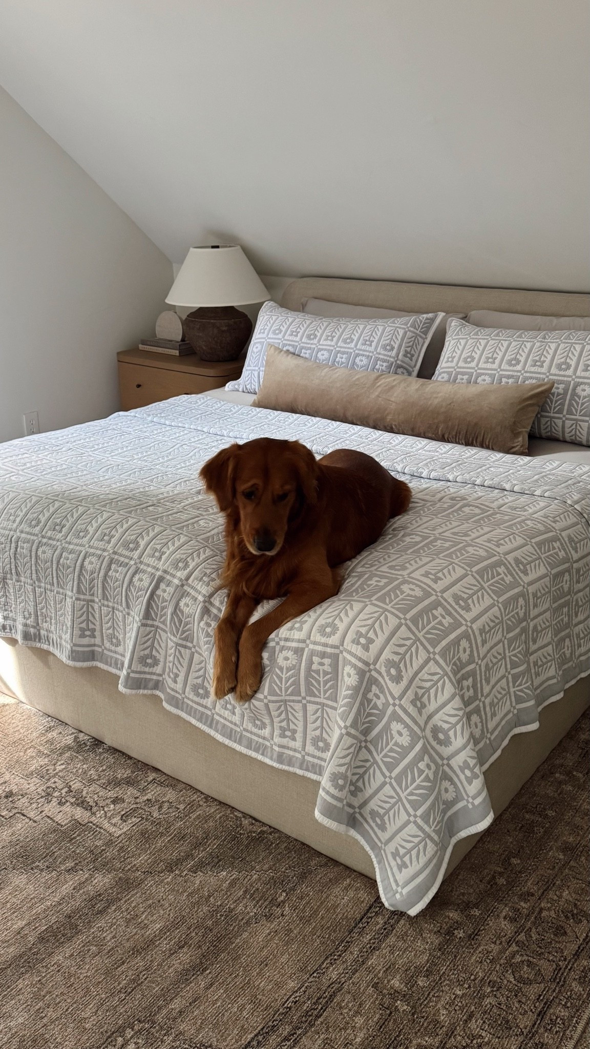 the perfect lightweight quilt for summer! 🌊 


quilt, bedding, bamboo sheets, summer bedding, bedroom, neutral bedroom