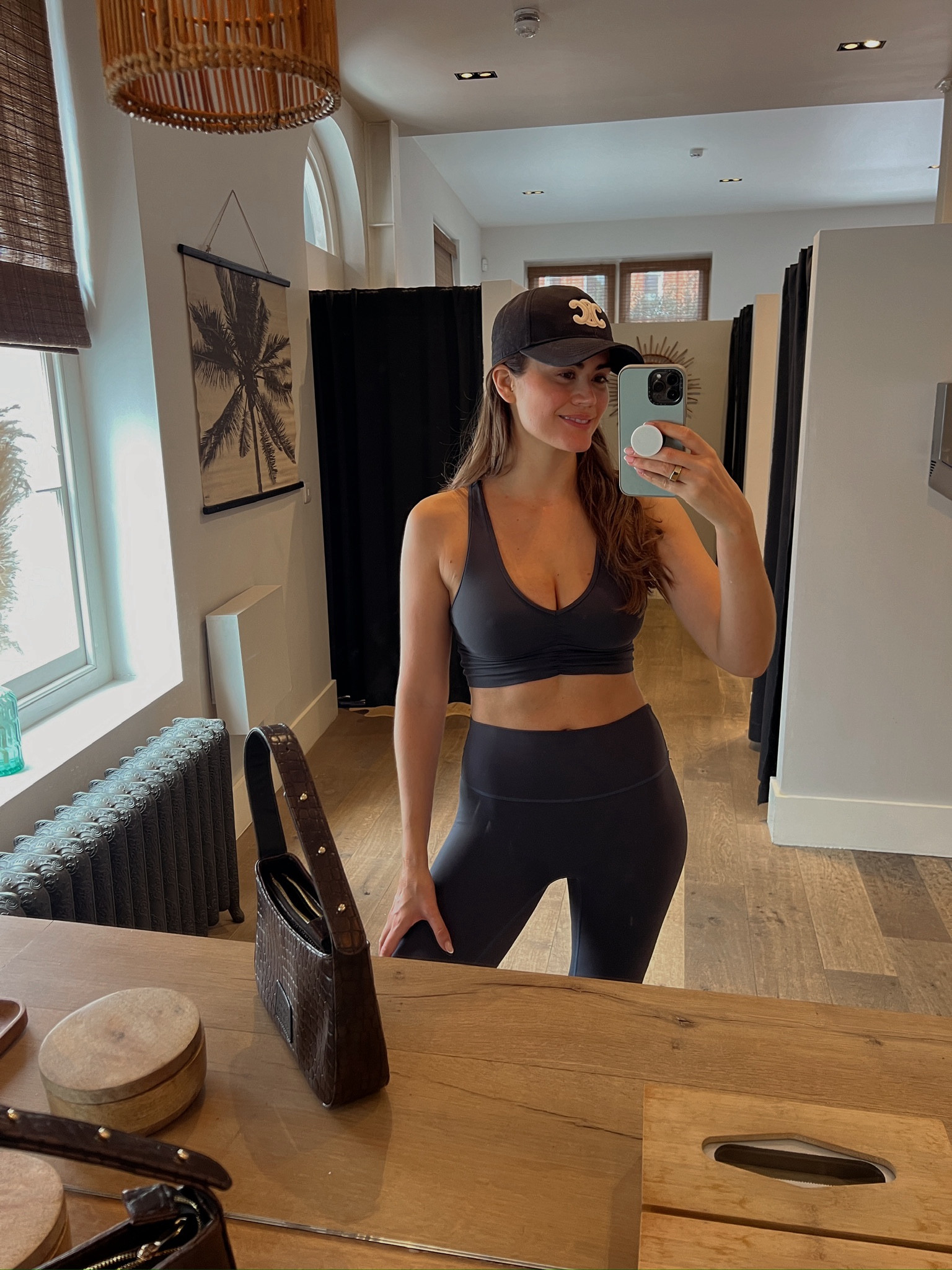 Alo Wishlist

#LTKfitness #LTKuk #LTKspring