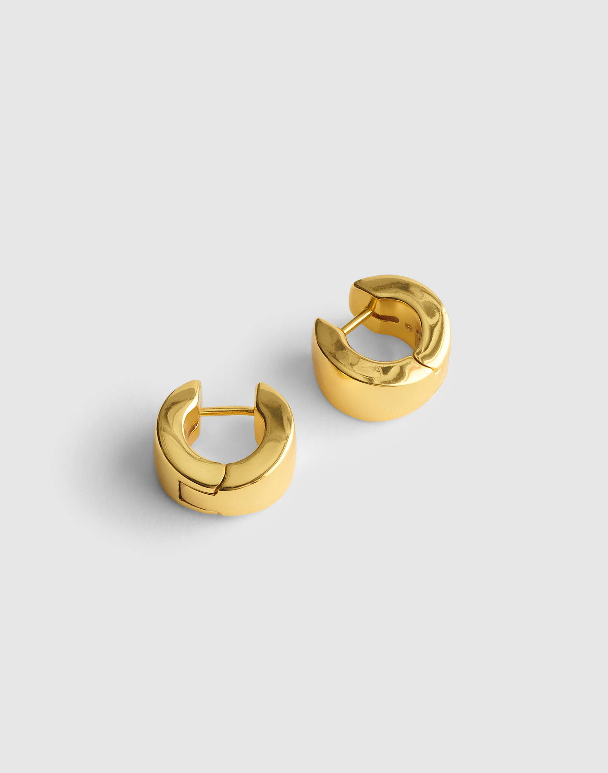 Chunky Huggie Hoop Earrings | Madewell
