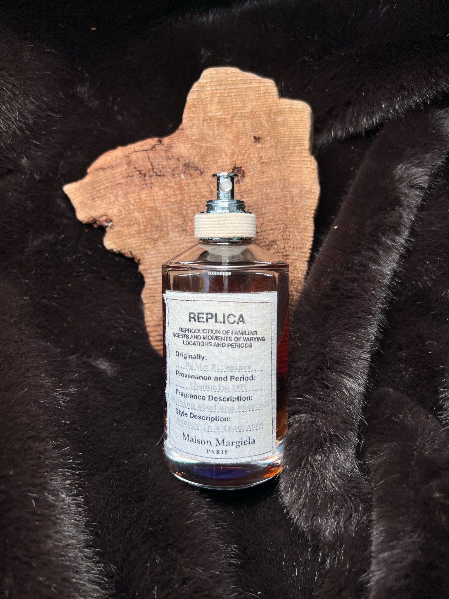 Maison Margiela By the Fireplace Smells like someone you shouldn’t love anymore… but do.
Notes:
Smoked wood • Sweet vanilla • Warm clove


#LTKBeauty #LTKOver40 #LTKGiftGuide