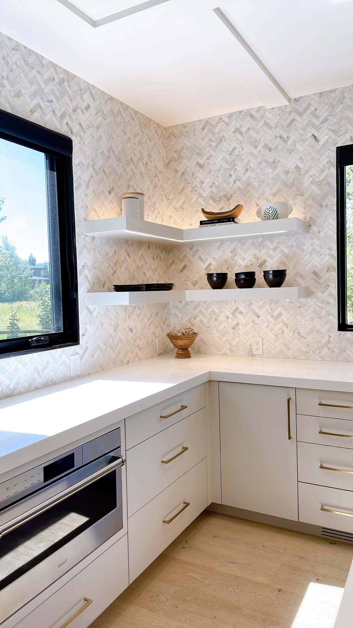 Kitchen shelf styling

#LTKFind 

#LTKhome #LTKstyletip