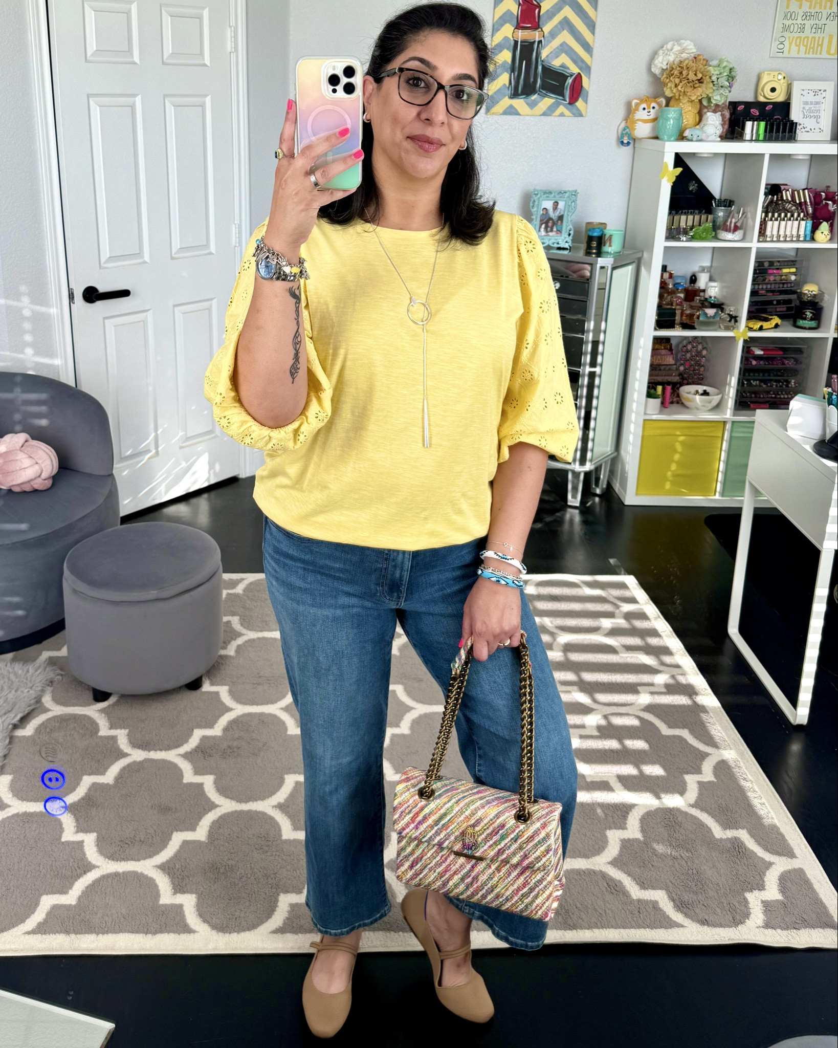 I can't get enough of Kurt Geiger handbags right now, and this one is absolutely fabulous! 🤩 It’s currently on sale for 30% off, and guess what? They’re also throwing in an extra 25% off on top of that! 😱 You definitely don’t want to miss out on this amazing deal!

#LTKOver40 #LTKItBag #LTKSaleAlert
