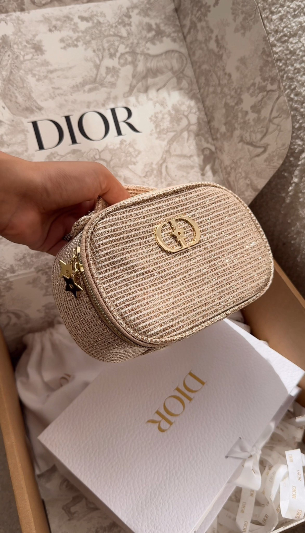 Dior beauty holiday edition! Linkjng my favourite sets! ✨ #diorbeauty #dior

#LTKgiftguide #LTKaustralia