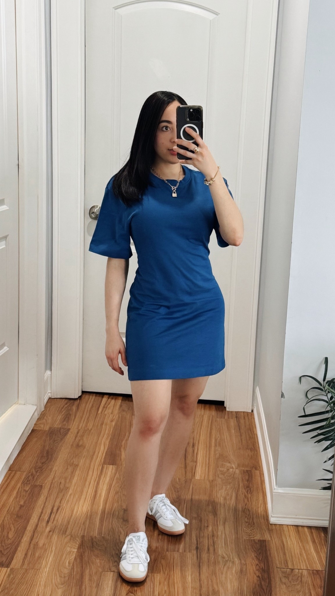 T-shirt dress / I wear a size XS


#LTKSummerEdit #LTKFindsUnder50 #LTKPetite