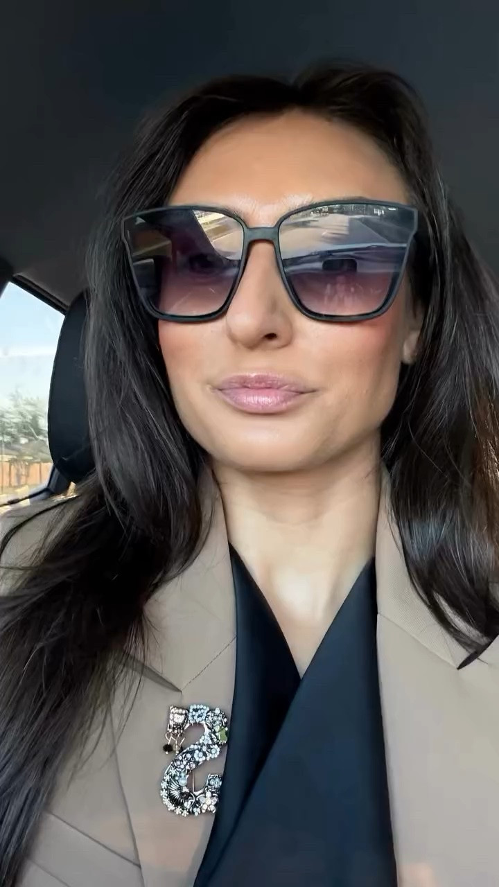 Turning “I don’t know” into “let’s do this.” ✨
Because around here… we dress up, show up, and never give up. 🤎

And listen… you do NOT have to spend a fortune to feel powerful, polished, and confident. These Amazon two-piece vest suits have quickly become one of my favorite budget-friendly, and great quality find for speaking, workshops, and everyday boss energy. 👏

Styled with intention. Linked on my LTK. ✨
PRETTYGARDEN Women’s 2 Piece Vest Suit￼

#ItsASallyThing #DressUpShowUpNeverGiveUp #LTKStyle #AmazonFashion #BossEnergy