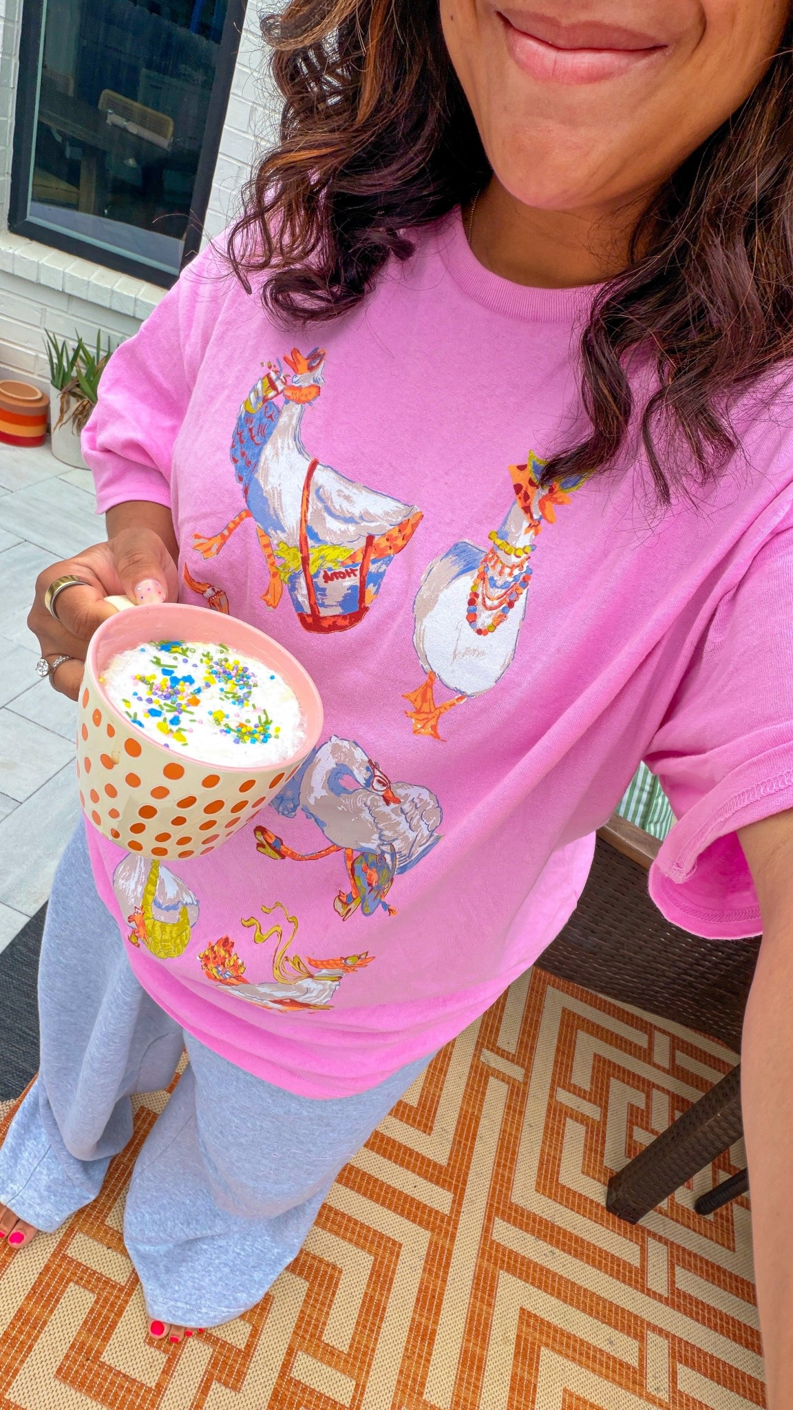 GOOSE TEE: this is such a fun tee and comes in a dog version! Wearing an XS/S — it runs really big!

#LTKootd