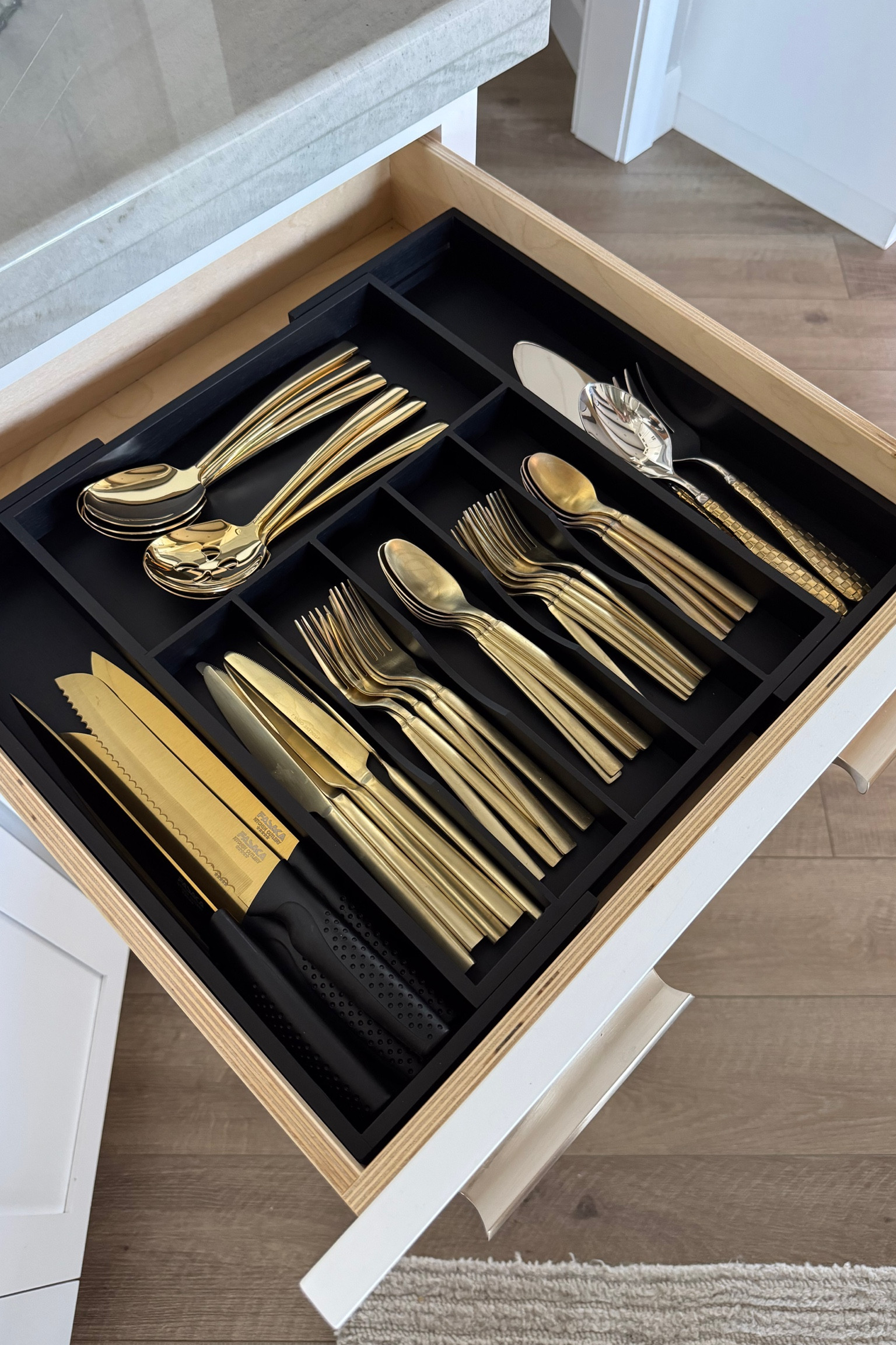 A kitchen organization lifesaver - this expandable organizer makes such a difference!

Home  home finds  home favorites  best seller  kitchen  organization  storage solution  kitchen drawer  drawer organizer 

#LTKHome #LTKFindsUnder50