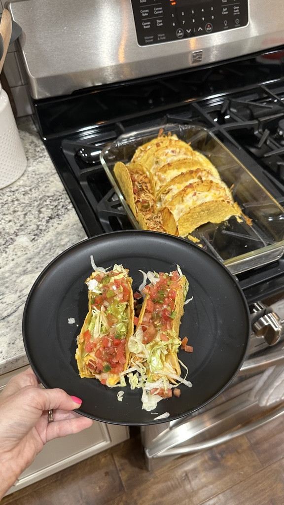🤤🌮🥘 SUPER EASY CROCKPOT MEAL! This recipe is sooo easy and delicious! It makes a ton of food so it’s perfect for big families or leftovers! (RECIPE BELOW 👇)

❤️ Save this for later & tag me if you try it!

Ingredients:
• 3 boneless, skinless chicken breasts
• 2 packets taco seasoning
• 1 (28 oz) can Rotel
• 1 small can green chilies
• Stand & stuff taco shells
• Shredded cheese (I used pepper jack + Colby jack)
• Your favorite taco toppings

Directions:
1️⃣ Place chicken in your crockpot. Top with taco seasoning, Rotel, and green chilies. Cook on low for 4 hours.
2️⃣ Shred the chicken.
3️⃣ Add taco shells to a baking dish. Fill with chicken and sprinkle with cheese.
4️⃣ Bake at 325°F for 10 minutes.
5️⃣ Add your favorite toppings and enjoy!

#crockpotmeal #easyrecipe #dinnerideas #chickentacos #tacotuesday