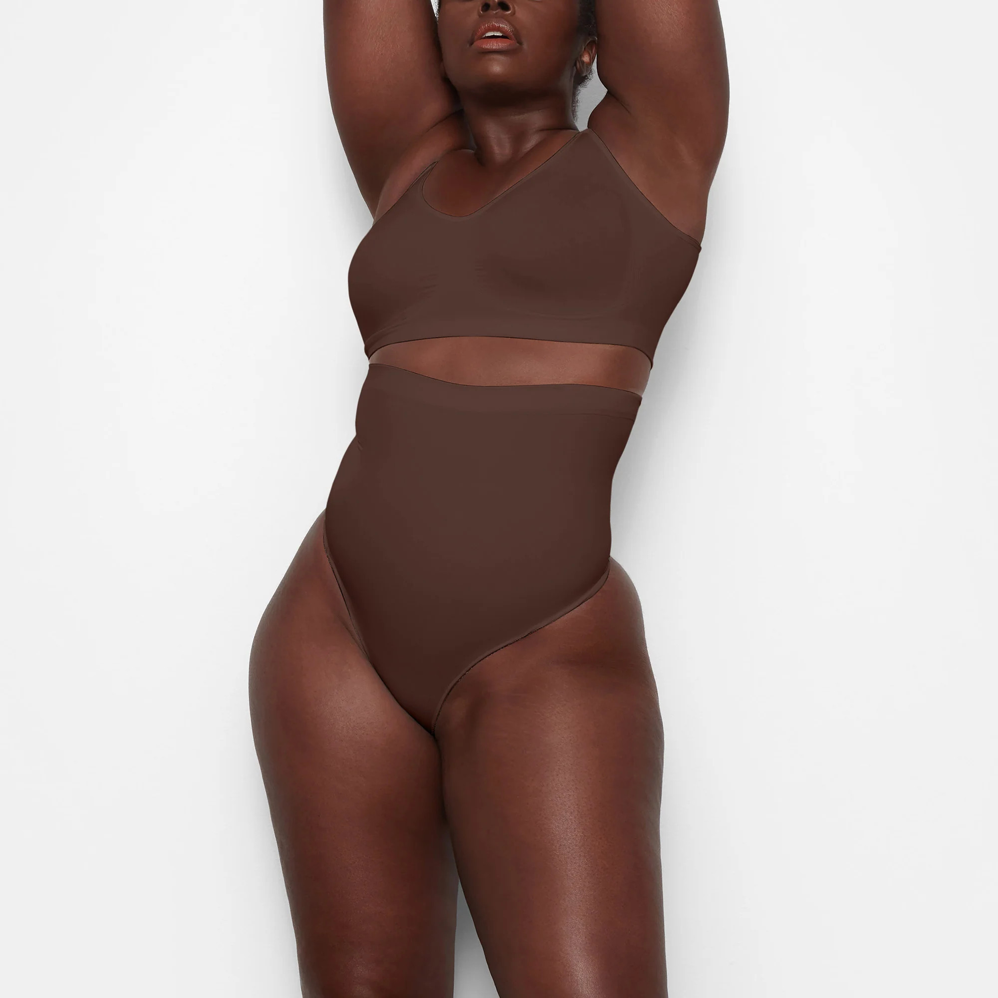SKIMS High-Waisted Thong | Deep Neutral | Medium | Seamless Sculpt | SKIMS (US)